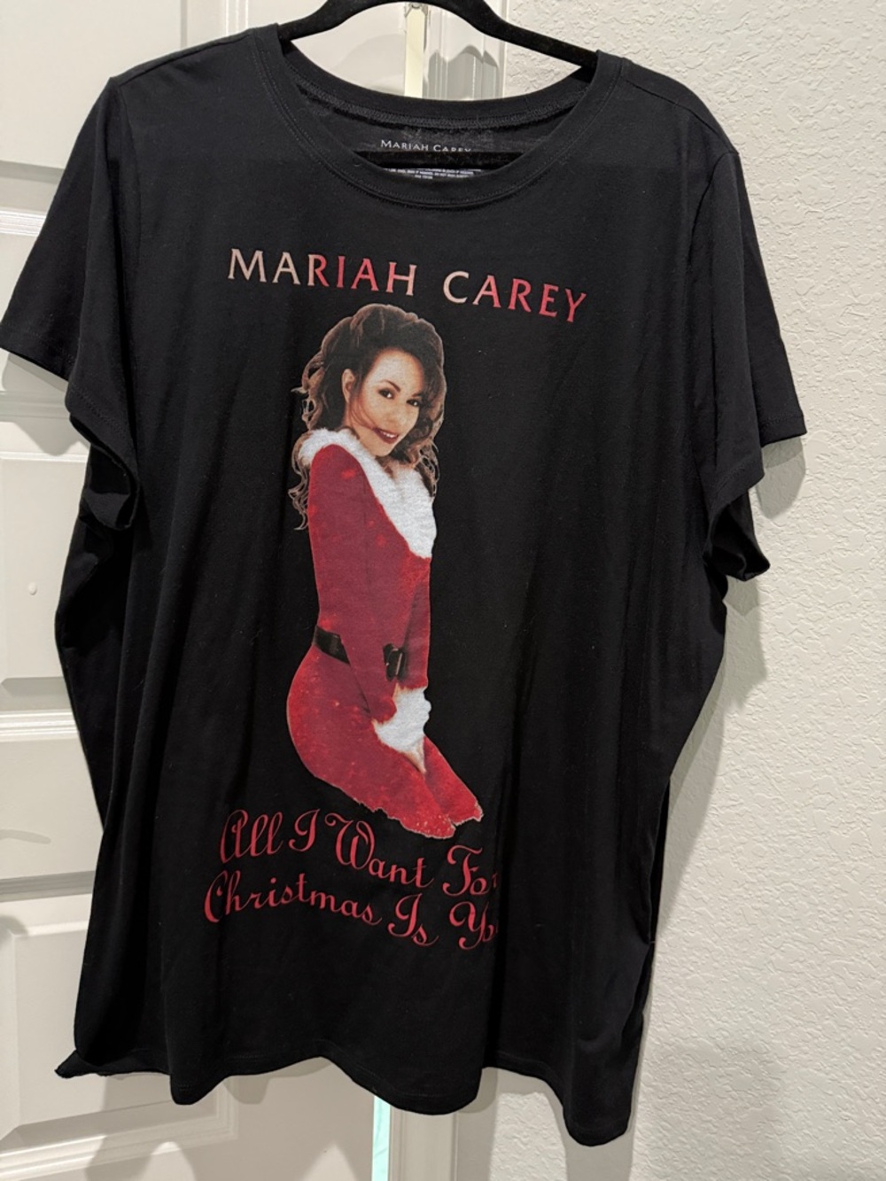 torrid Mariah Carey Black Tee with Red Graphic